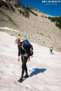 snow travel around lewis lake in the north cascades