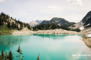lewis lake in the north cascades