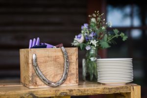 horseshoe decor for wedding