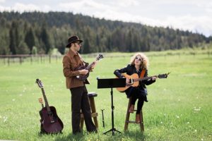 live musicians screen door porch wedding ceremony