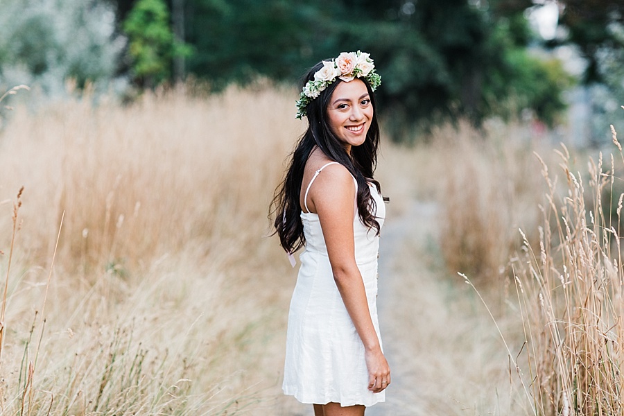 discovery park seattle senior photos with flower crown