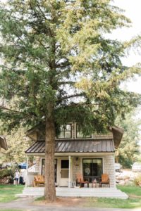 Sun Mountain Lodge Wedding in Winthrop photographed by outdoor wedding photographer Amy Galbraith