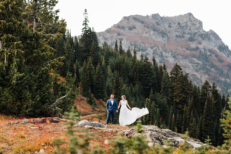 Autumn Backcountry Hiking Elopement in the Cascade Mountains by Adventure Wedding Photographer Amy Galbraith