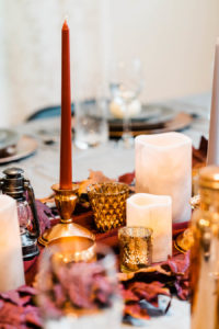 Autumn wedding table decor for a hiking elopement in Washington