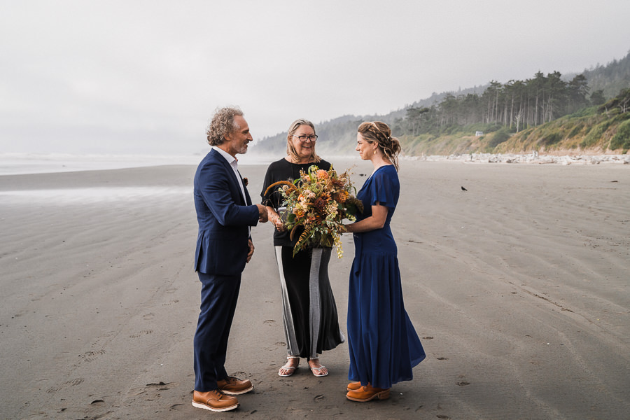 Elopement ceremony on the misty Washington coast